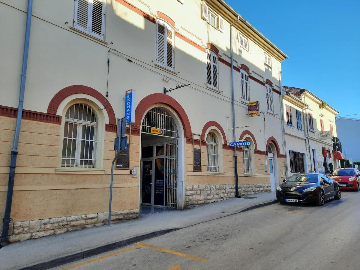 Appartement Parentium Town Center à Poreč Extérieur photo