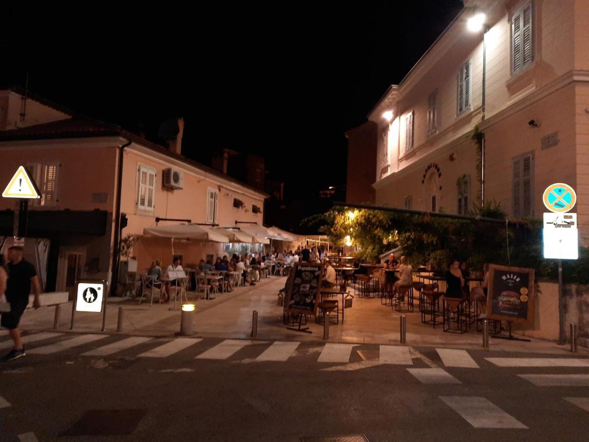 Appartement Parentium Town Center à Poreč Extérieur photo